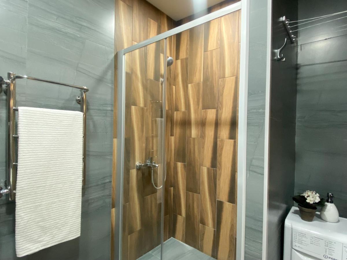 Студия В Стиле Loft В Центре Города Almatî Exterior foto